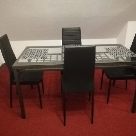 Ferienwohnung In Duesseldorf Hassel المظهر الخارجي الصورة